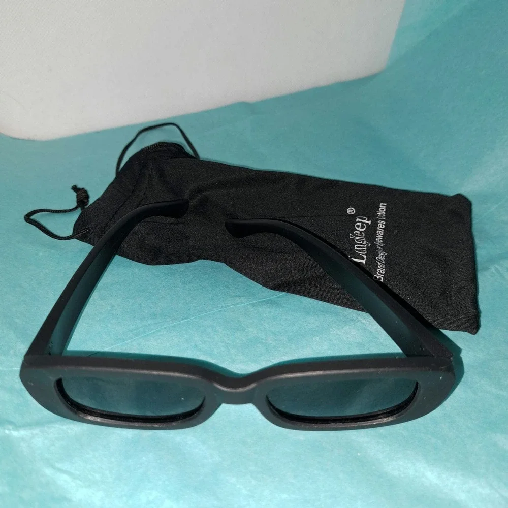 NIB-New 6 sets included Kiddie Sunglasses for your kids or store! UV Protection